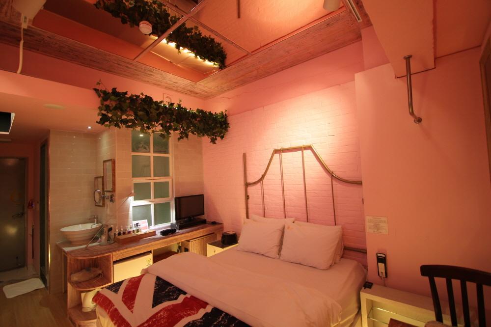 February Hotel Apsan Daegu Eksteriør billede
